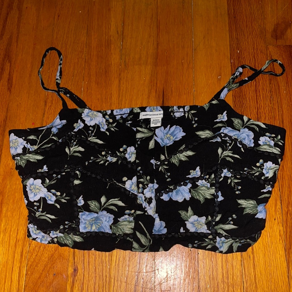 American eagle crop top